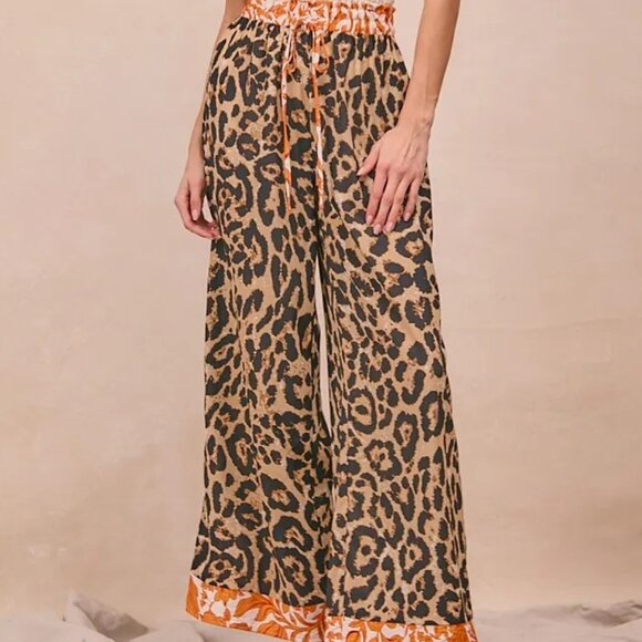 BiBi Leopard Print With Contrast Banded Wide Pants - Picture 1 of 11